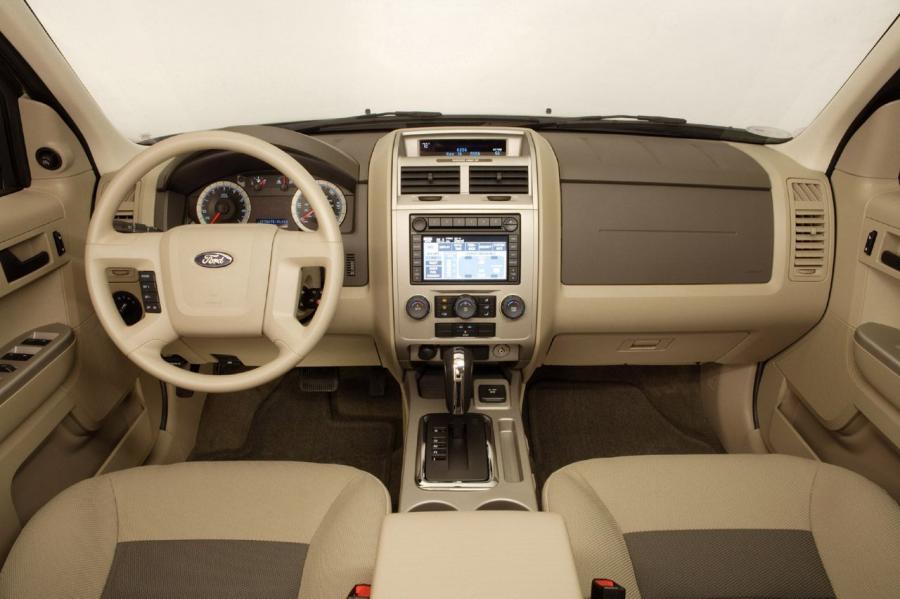  Ford Escape Limited 4WD 2008 года  (фото 8 из 26)